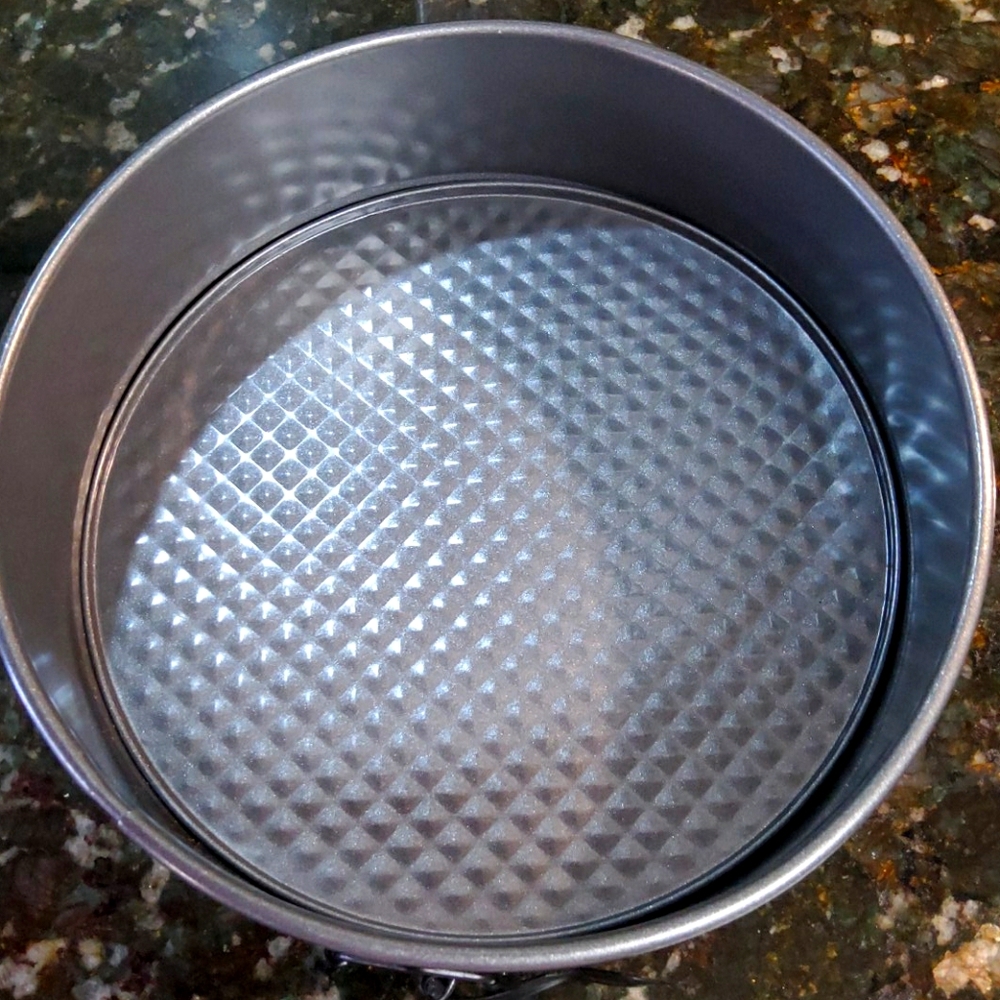 Wilton cheesecake pan